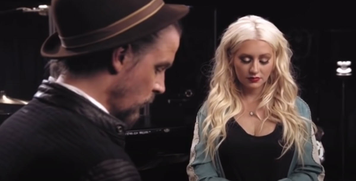 Christina Aguilera and Colin Smith Perform Soul-Stirring Cover of ‘Say Something’