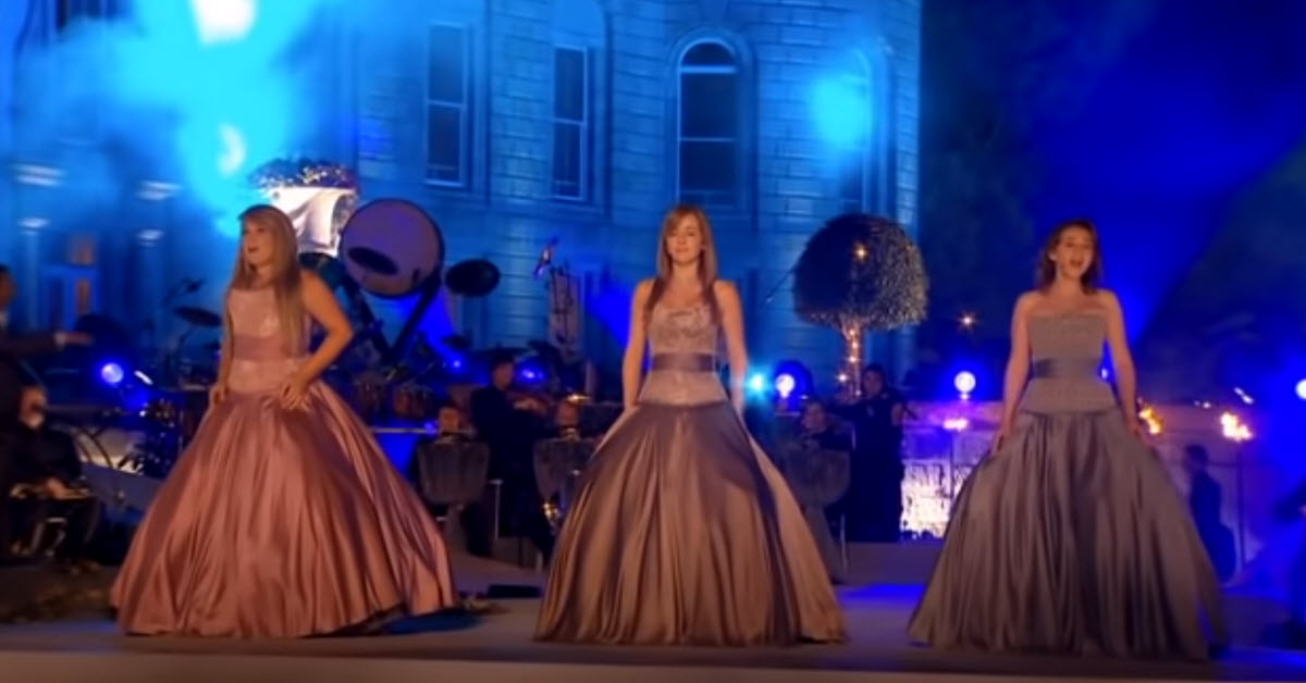 Celtic Women Put On An Unforgettable Live Performance Of ‘Amazing Grace’