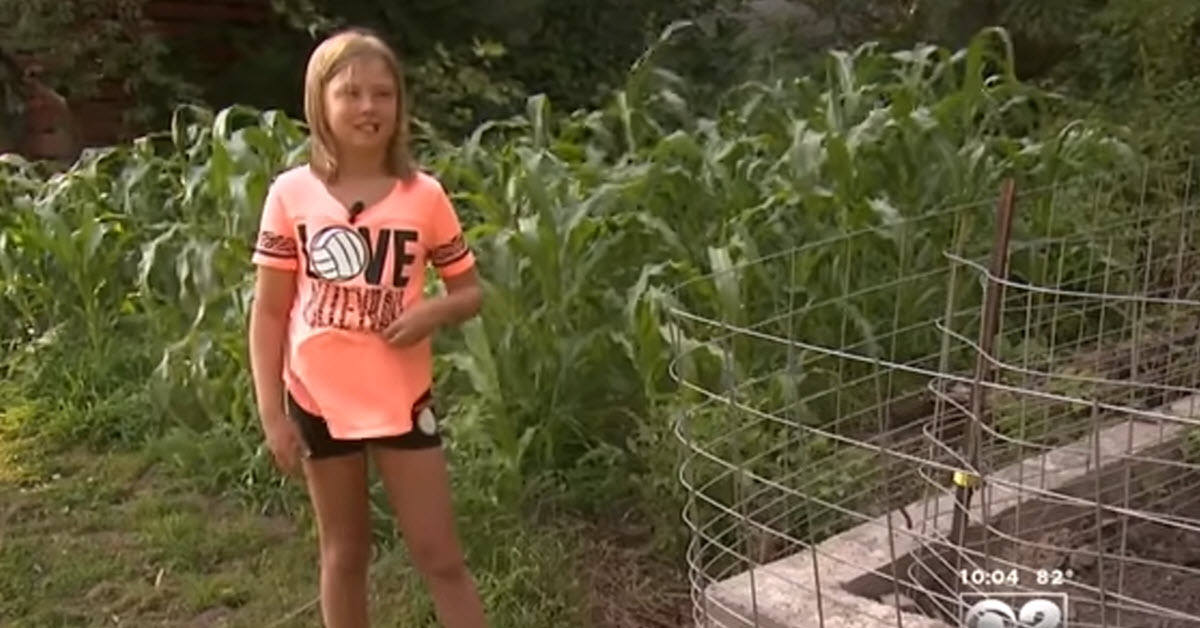 9-Yr-Old Girl Sees Movement In The Yard And Suddenly Screams For Her Mother