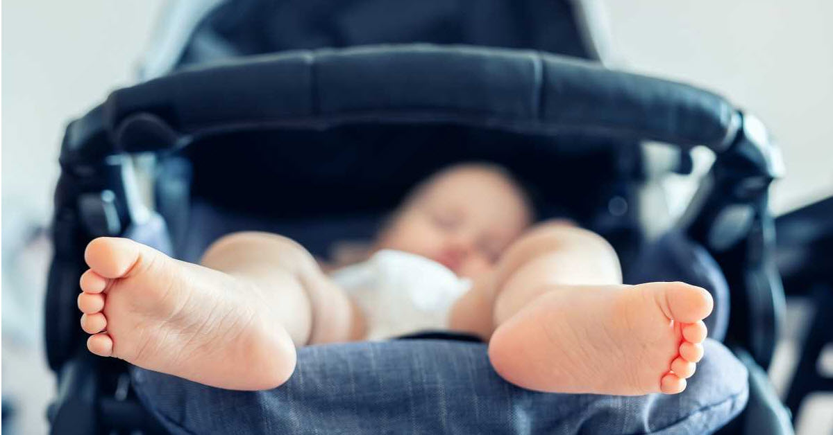 Brother-In-Law Makes Baby Sleep In Stroller So He Can Have ‘Alone Time’ With His Girlfriend